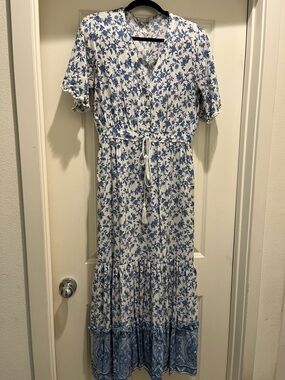 Blue Floral Tie-Waist Maxi Dress - Women's